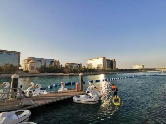 Bay La Sun , Luxury Apartment With Nice View King Abdullah Economic City Экстерьер фото