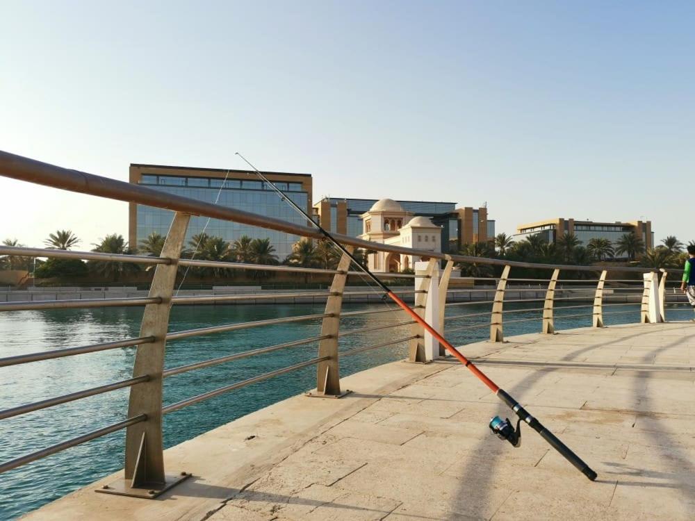Bay La Sun , Luxury Apartment With Nice View King Abdullah Economic City Экстерьер фото
