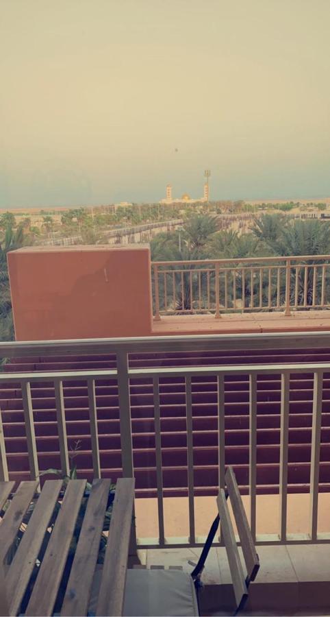 Bay La Sun , Luxury Apartment With Nice View King Abdullah Economic City Экстерьер фото
